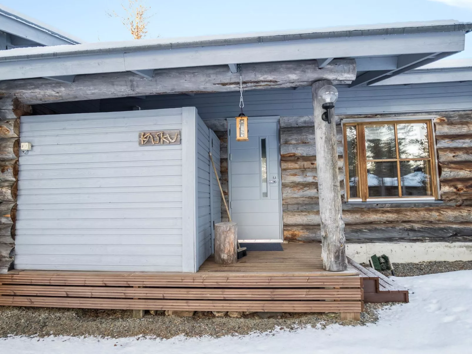 Ylläsrova b5 / kasku-Dedans