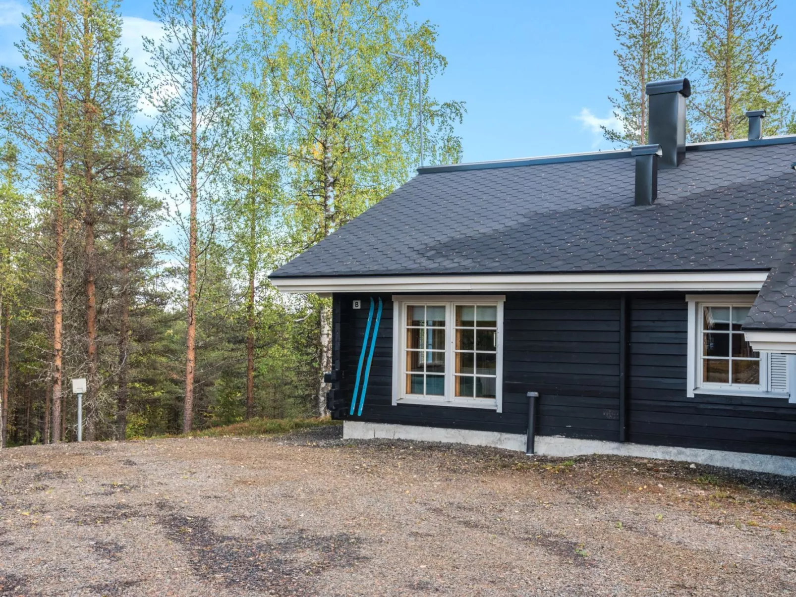 Lomaylläs b39 /suppapolku 6b-Drinnen