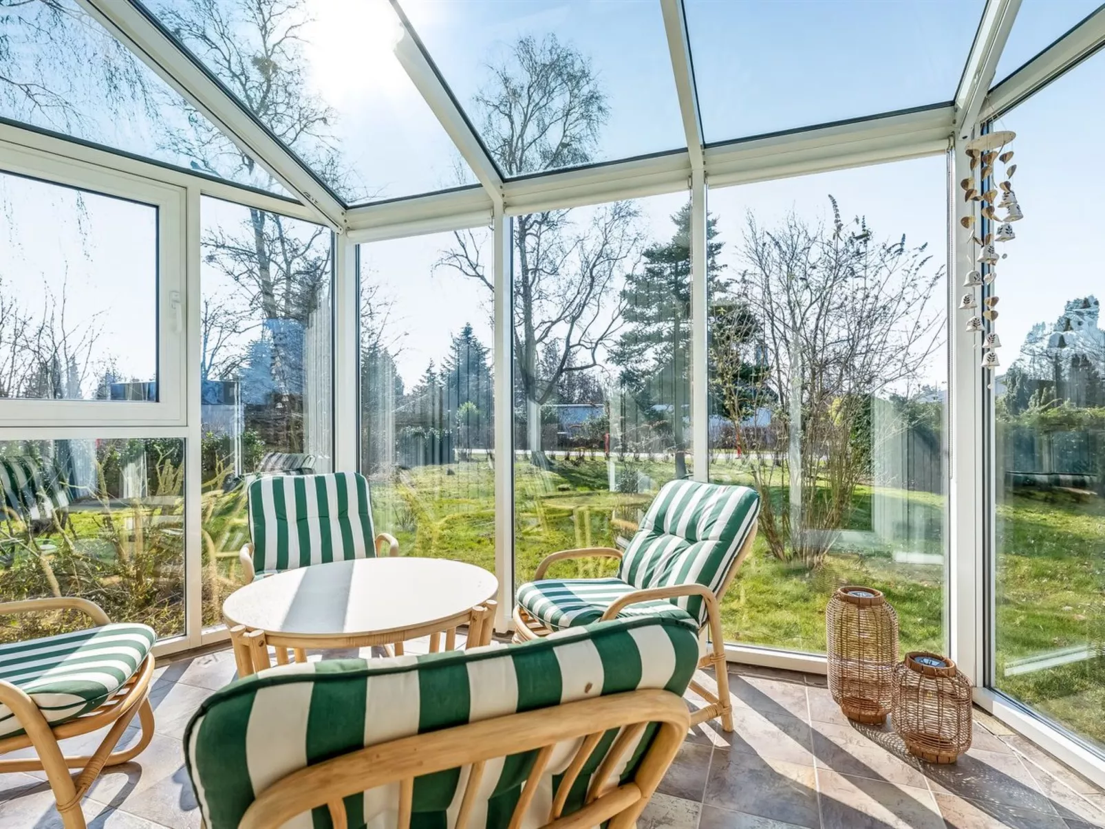 "Hane" - 750m from the sea-Inside