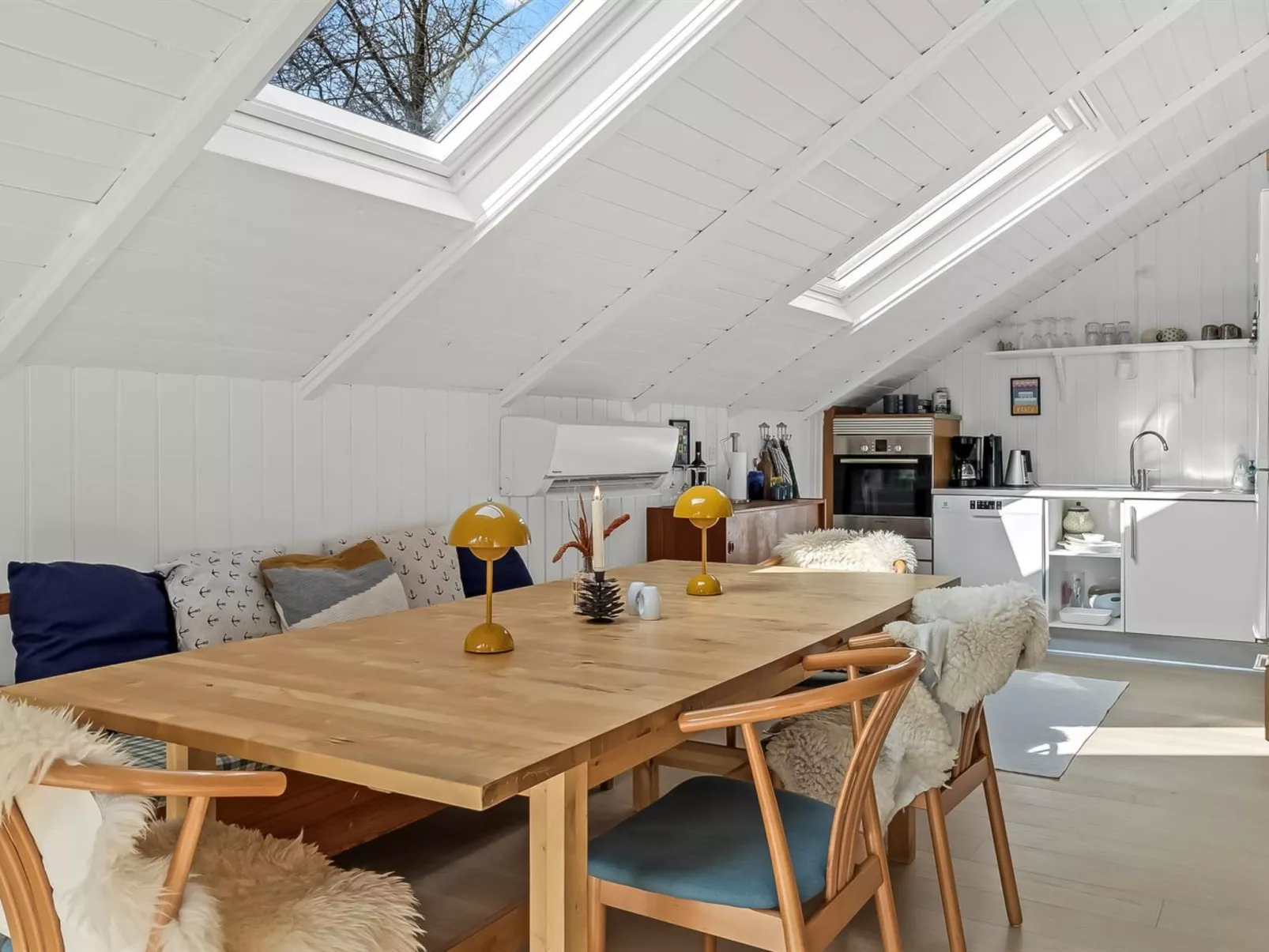 "Mila" - 30km from the sea-Drinnen