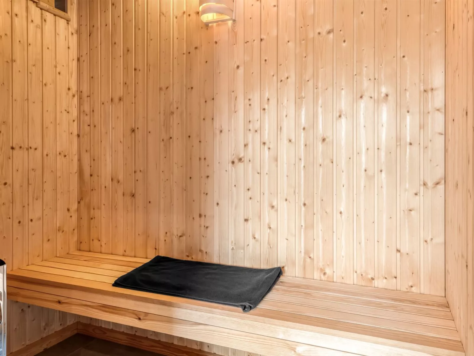 "Frederikke" - 990m from the sea-Inside