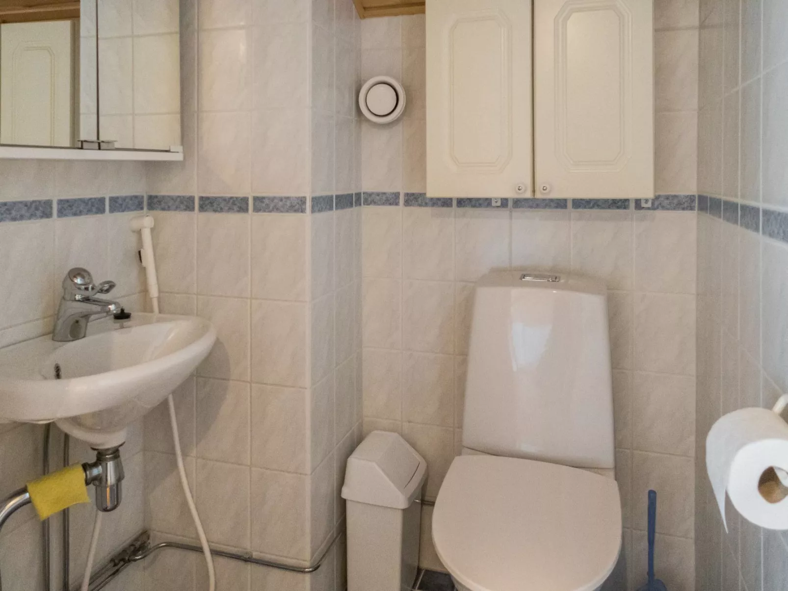 Latukatti 5 c-Drinnen