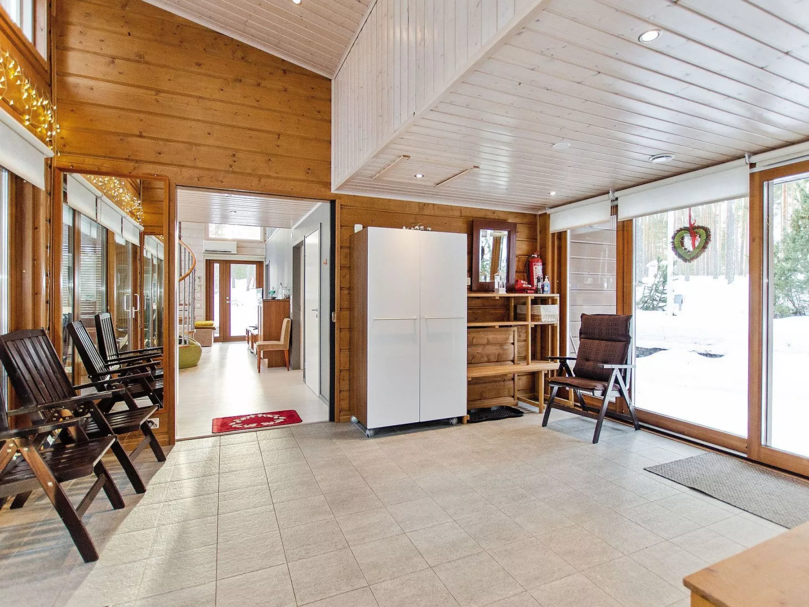 Pielislinna/loma-koli-Dedans