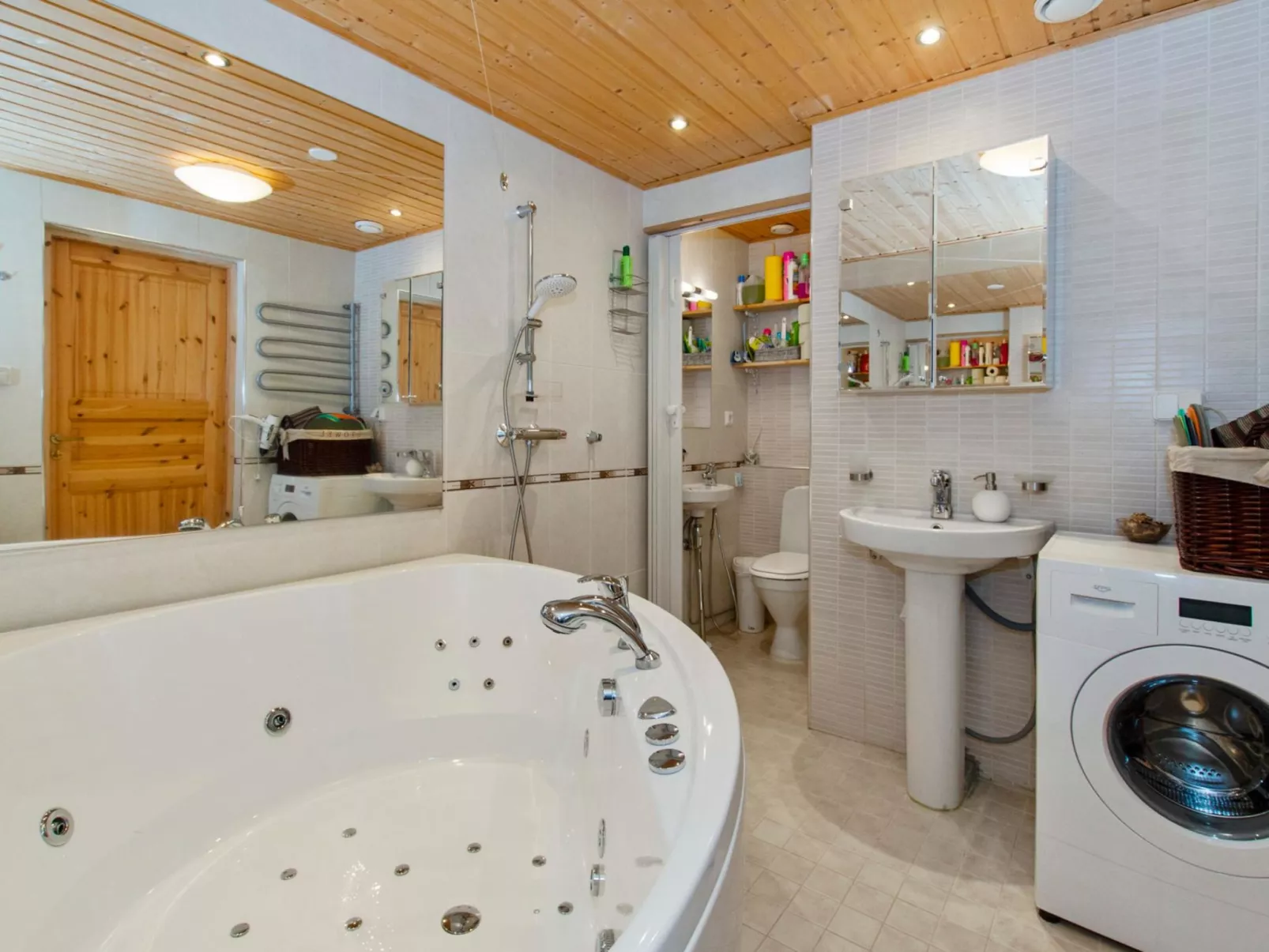 Otsopirtti, maria-Dedans