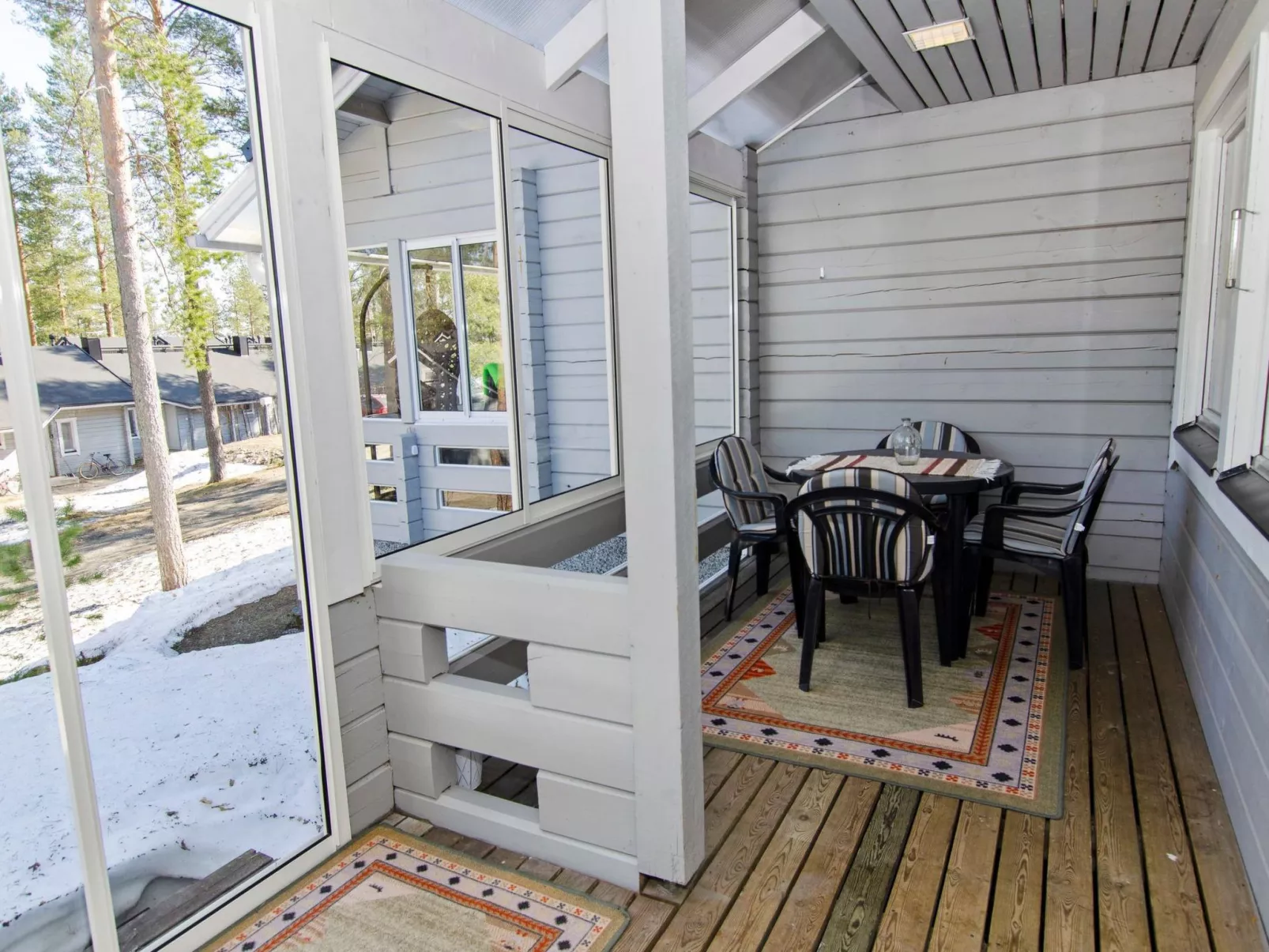 Karjalan heili 7-Drinnen