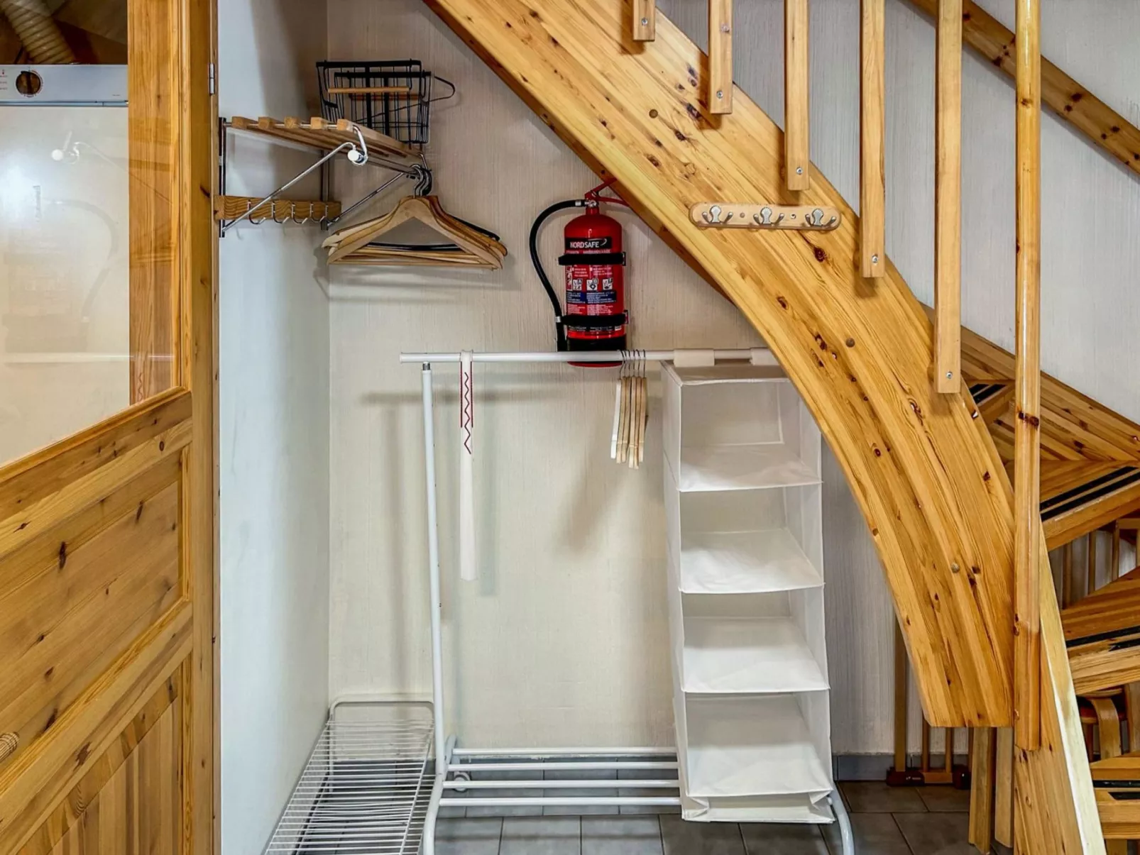 Ruka-ihtinki 4 a 3-Dedans