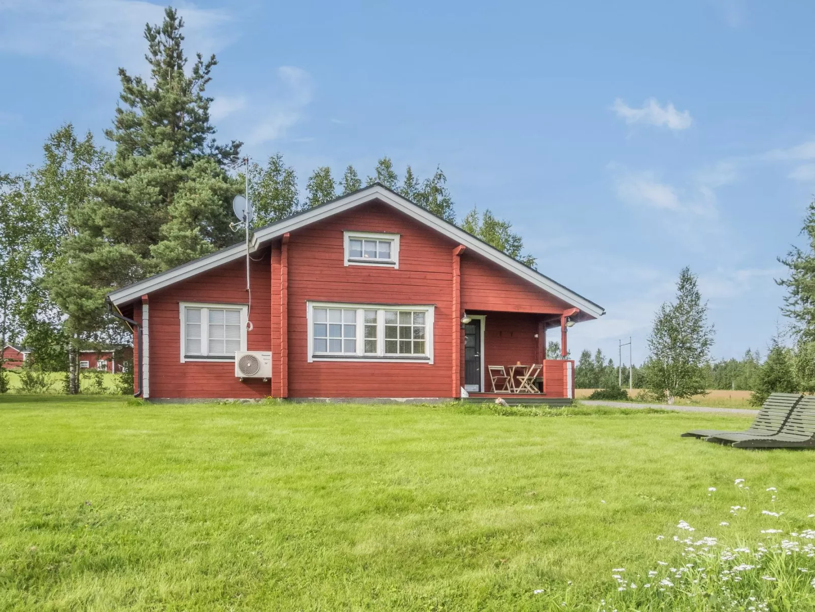 Mansikkaranta 1-Inside