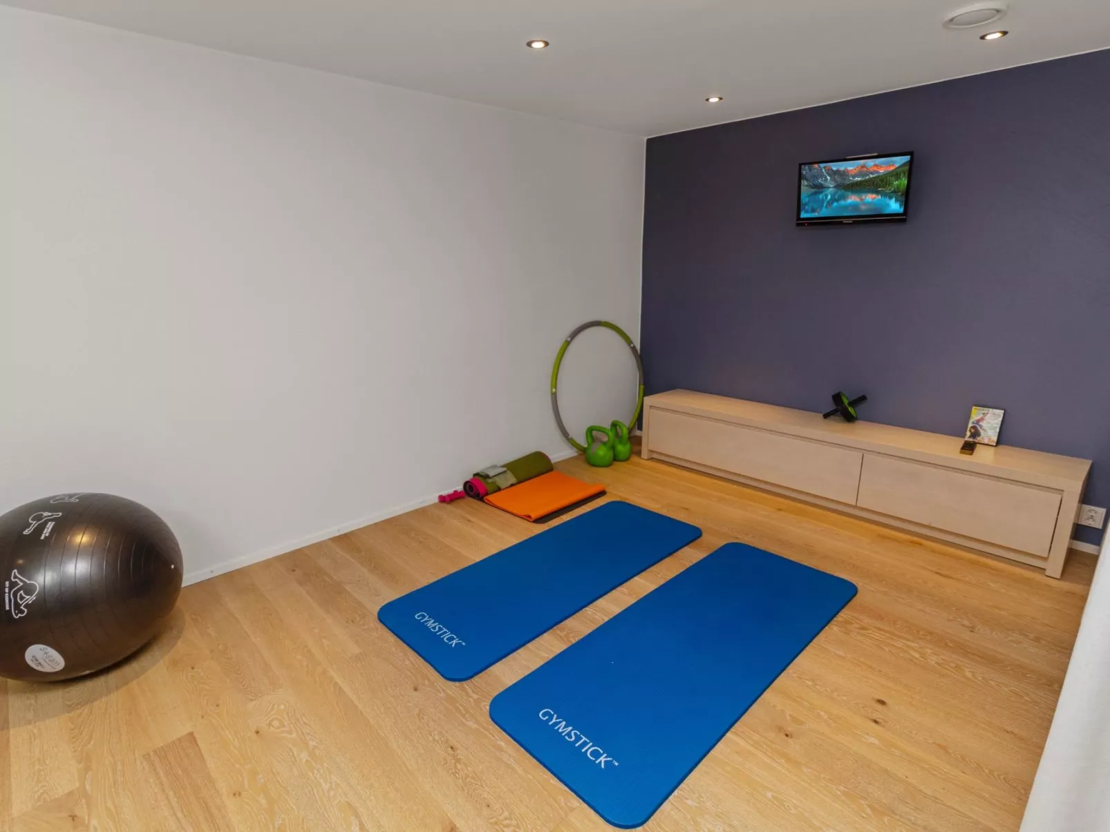 Holy lake chalet a-Drinnen