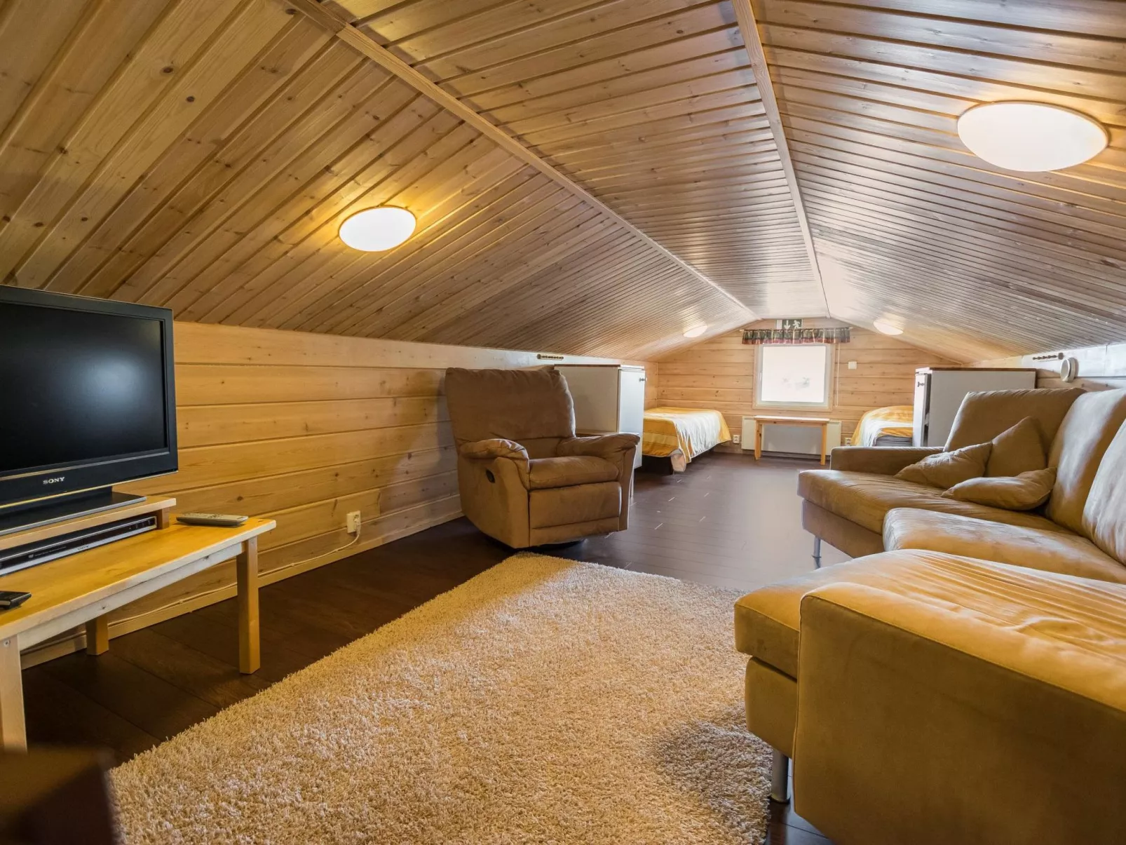 Vuosselinhovi f-Drinnen