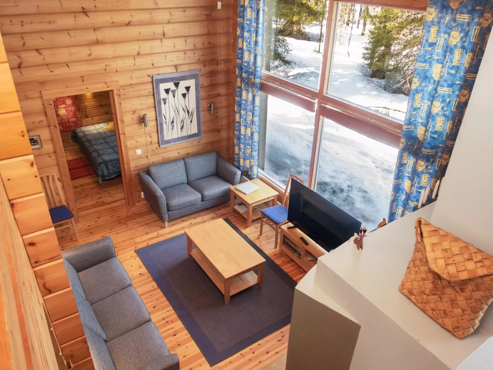 Villa rukaherttua-Dedans