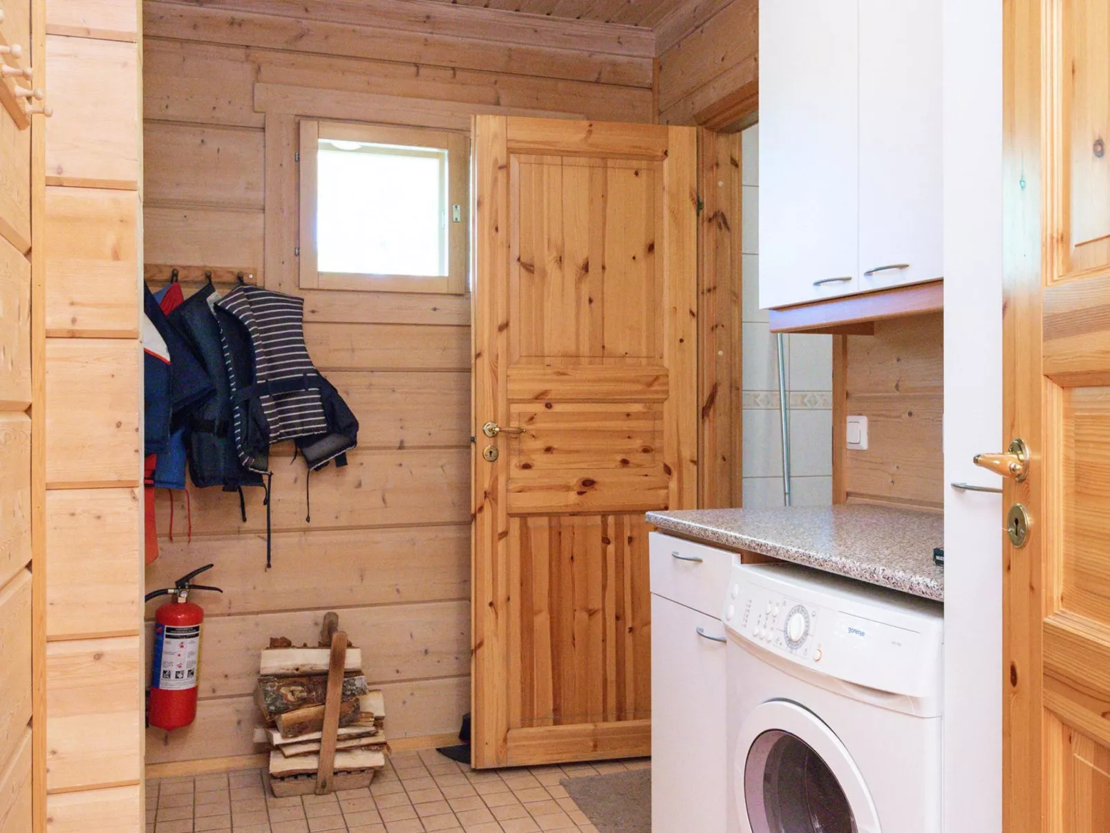 Hot pool cottage iitu-Dedans