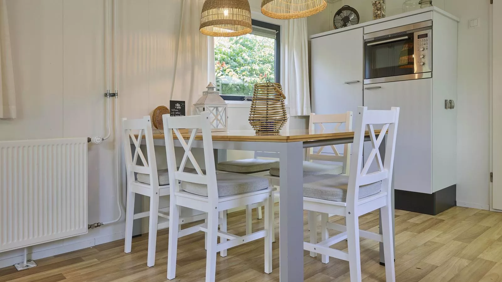 Chalet Sea Birds-Dining room