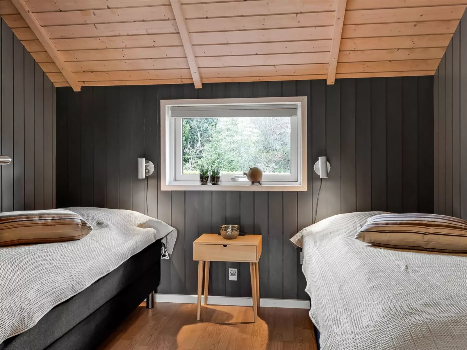 "Truels" - 30km from the sea-Drinnen