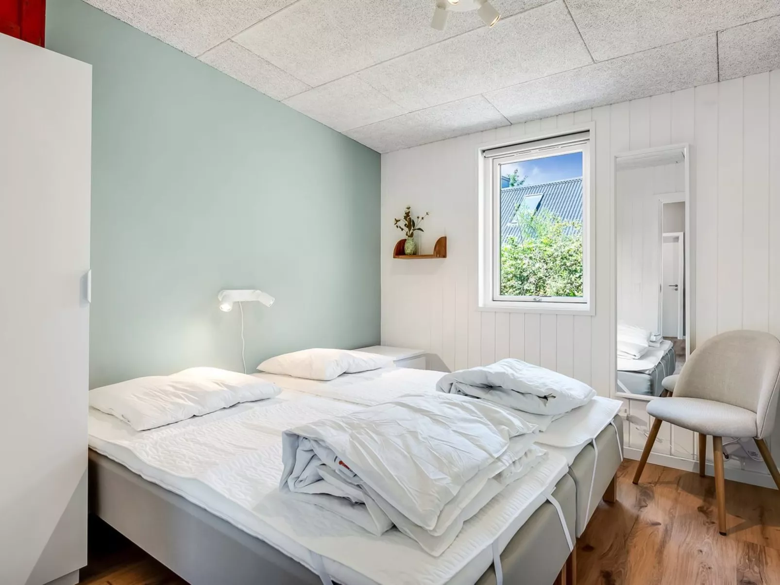 "Arjuna" - 750m from the sea-Inside