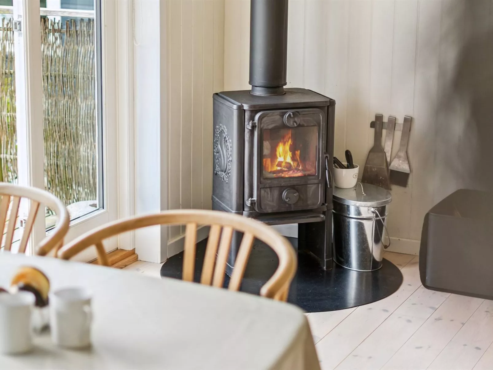 "Esme" - 225m to the fjord-Inside