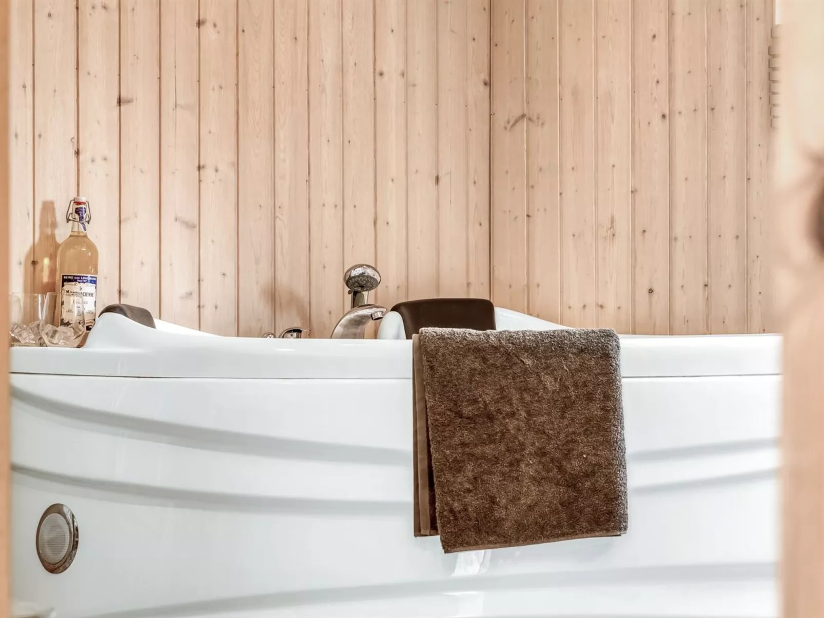 "Hans" - 1.2km from the sea-Dedans