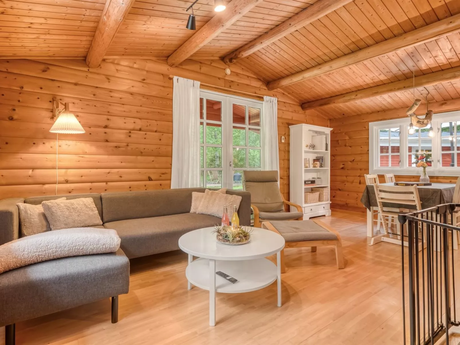 "Thermet" - 1.6km from the sea-Inside