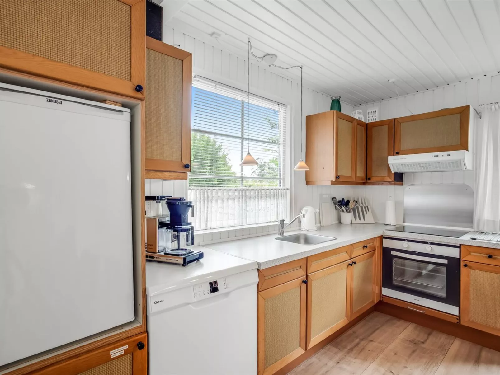 "Gravers" - 300m from the sea-Drinnen