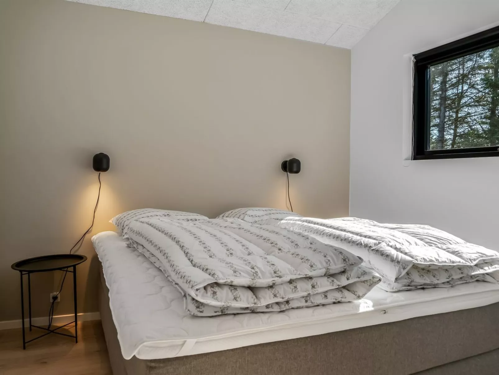 "Silja" - 900m from the sea-Inside