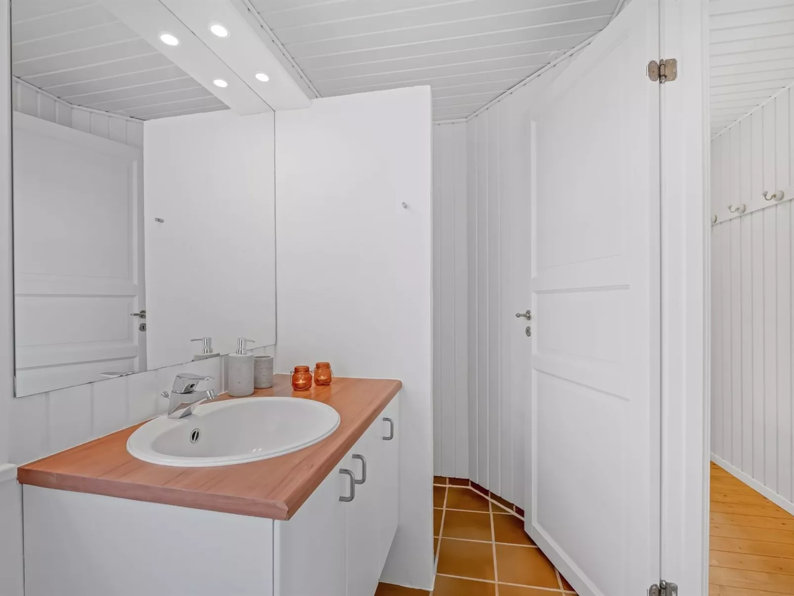 "Åse" -  from the sea-Dedans