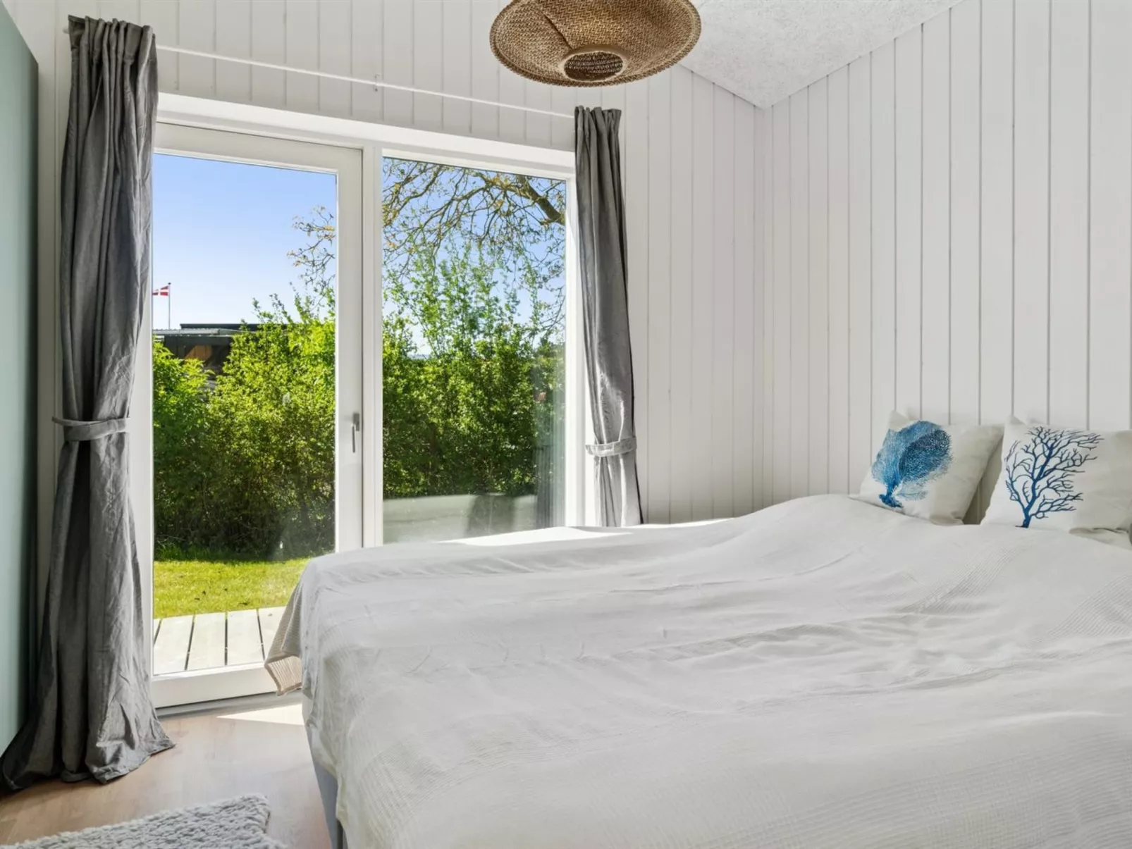 "Fabine" - 75m from the sea-Inside