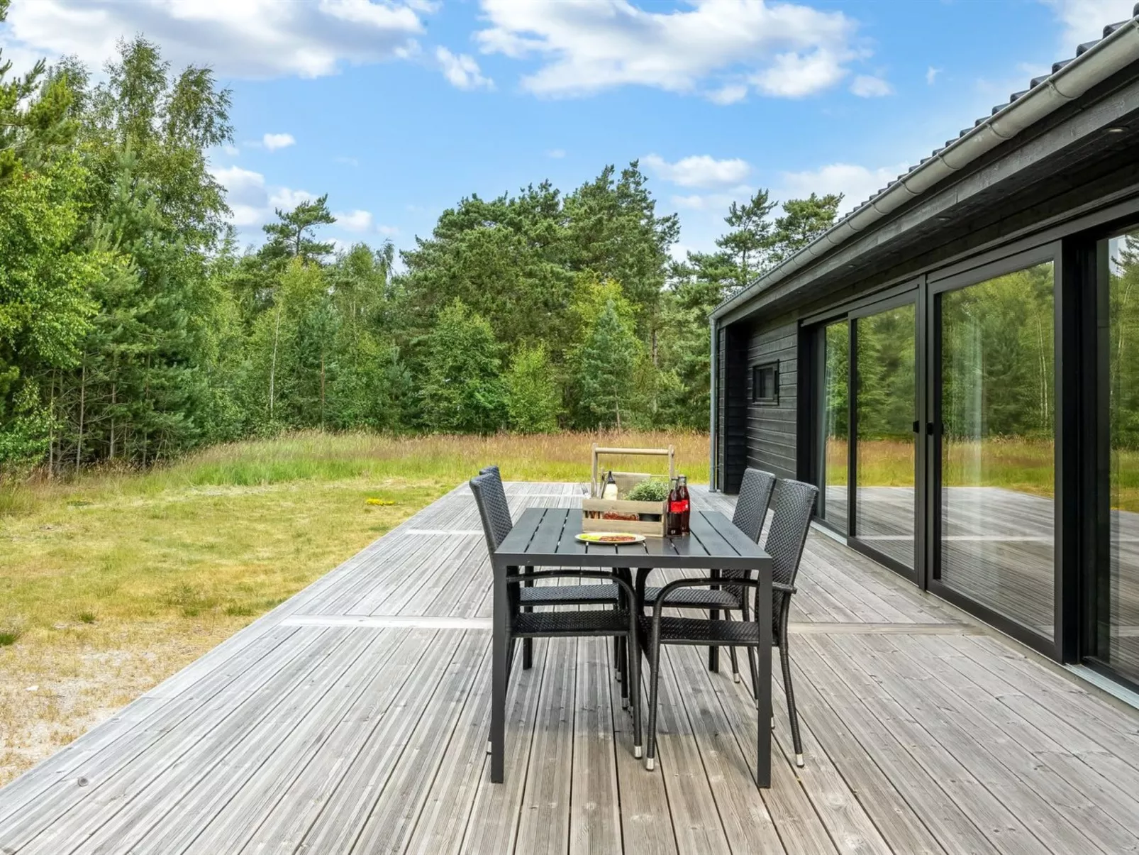 "Sighvat" - 300m from the sea-Draußen