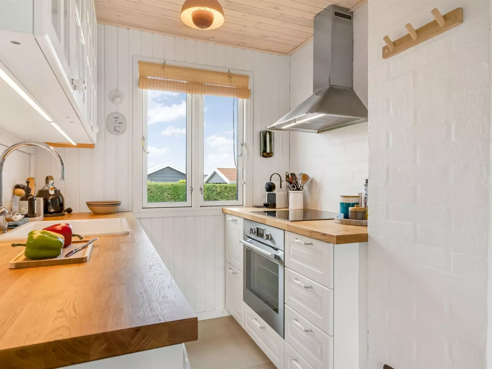 "Dragan" - 50m from the sea-Drinnen