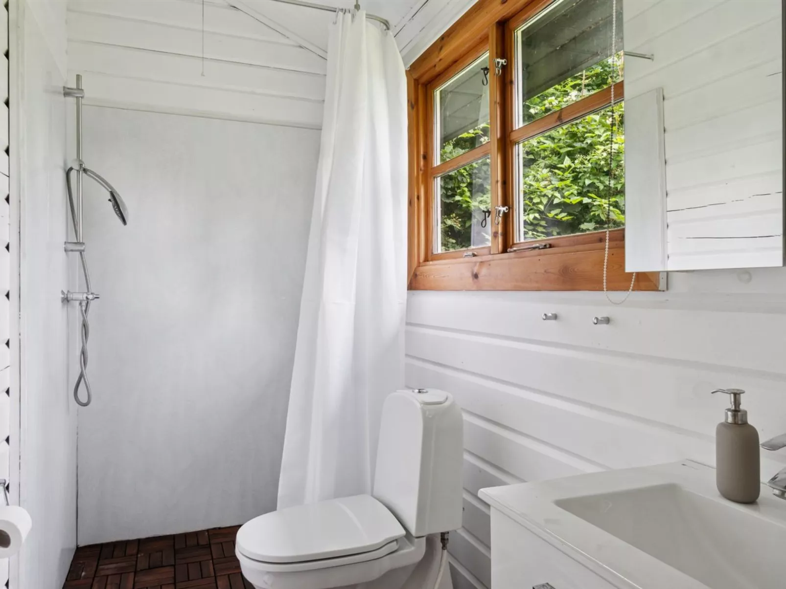 "Kjell" - 25m from the sea-Inside