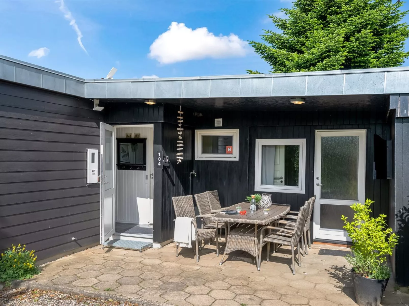 "Nicklas" - 250m from the sea-Draußen