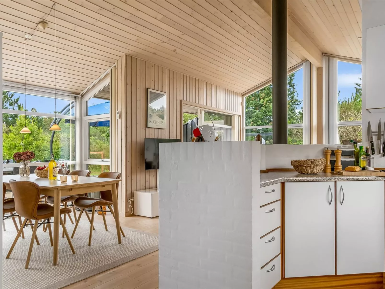 "Selvi" - 2.2km from the sea-Inside