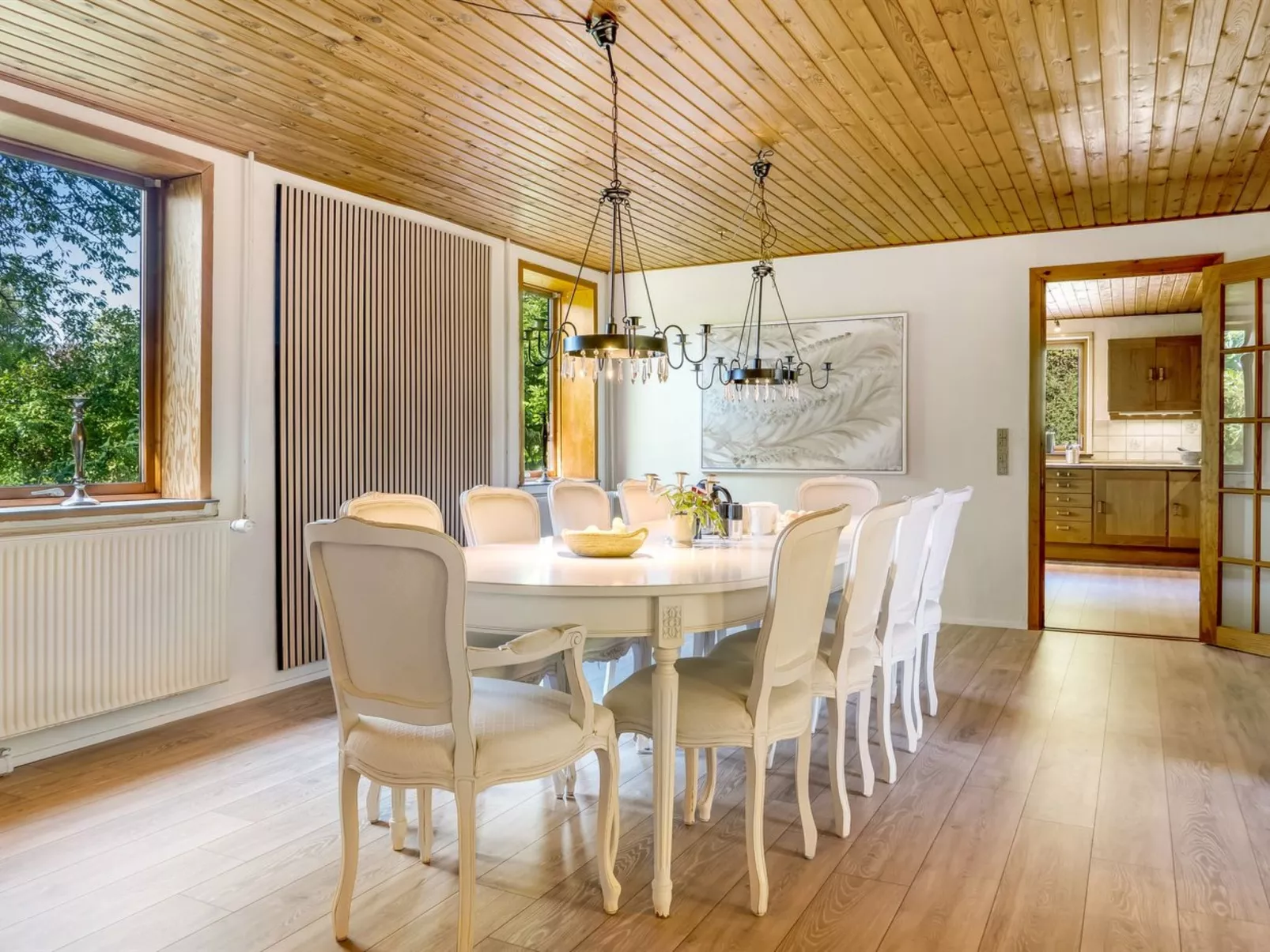 "Eiko" - 400m to the fjord-Inside