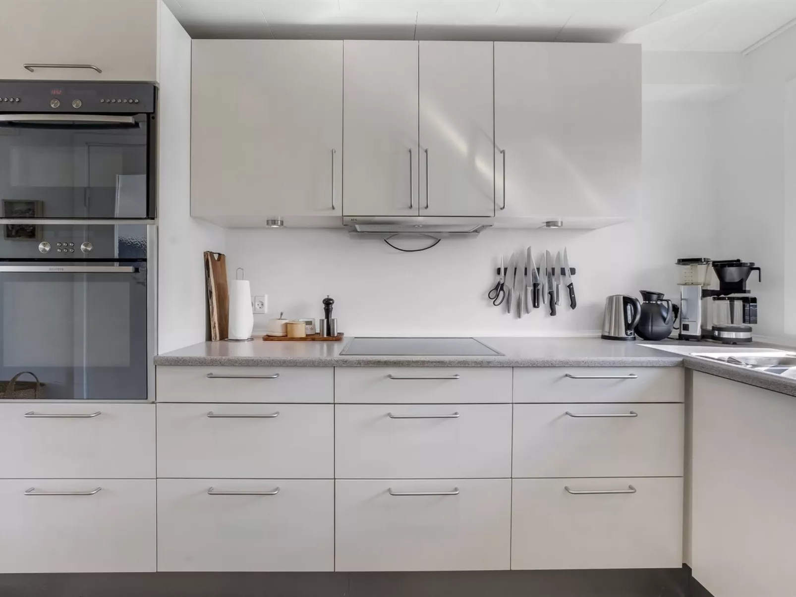 "Adia" - 500m from the sea-Drinnen