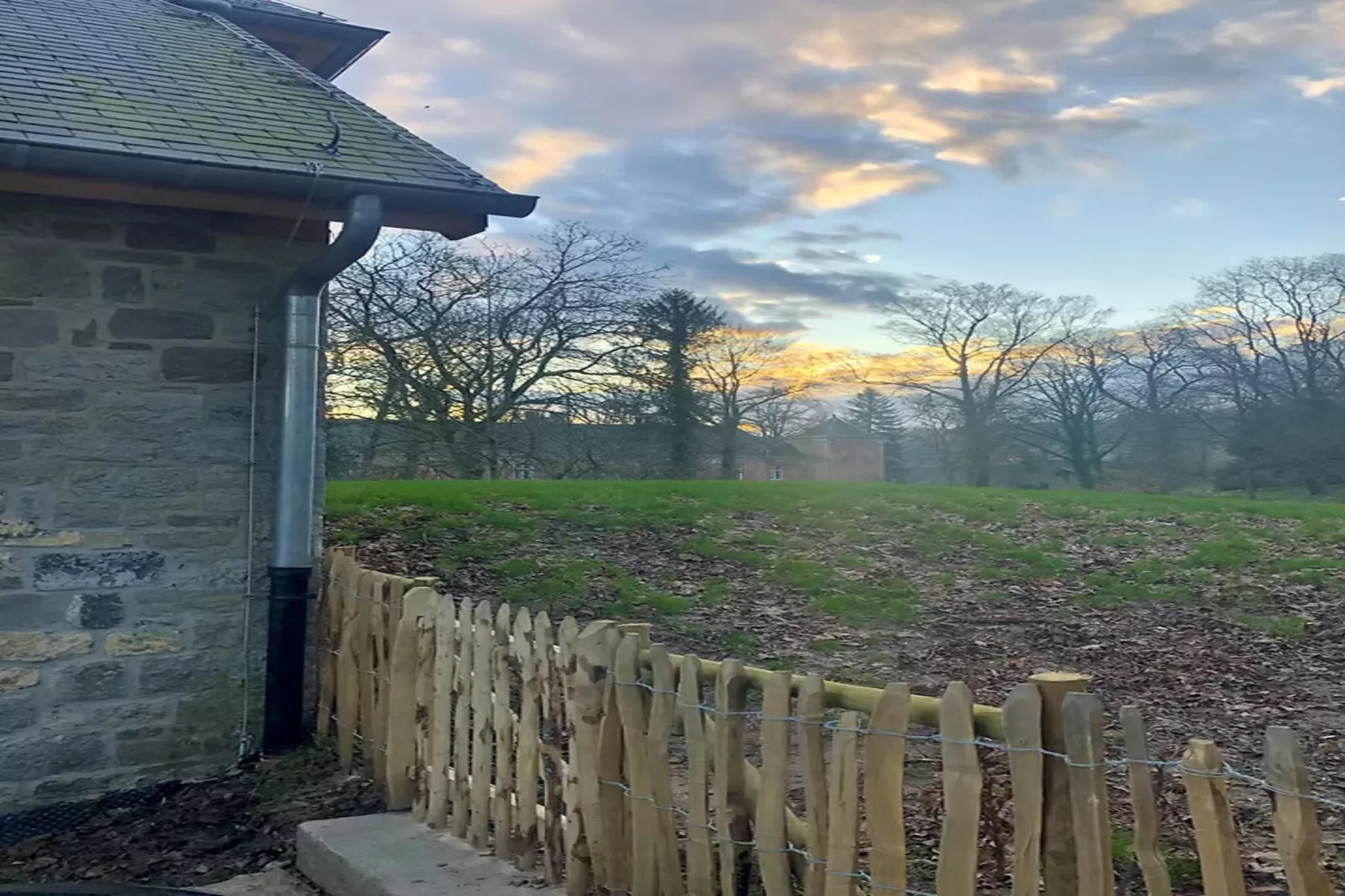 La Maison du Jardinier-Areas within 1km in summer