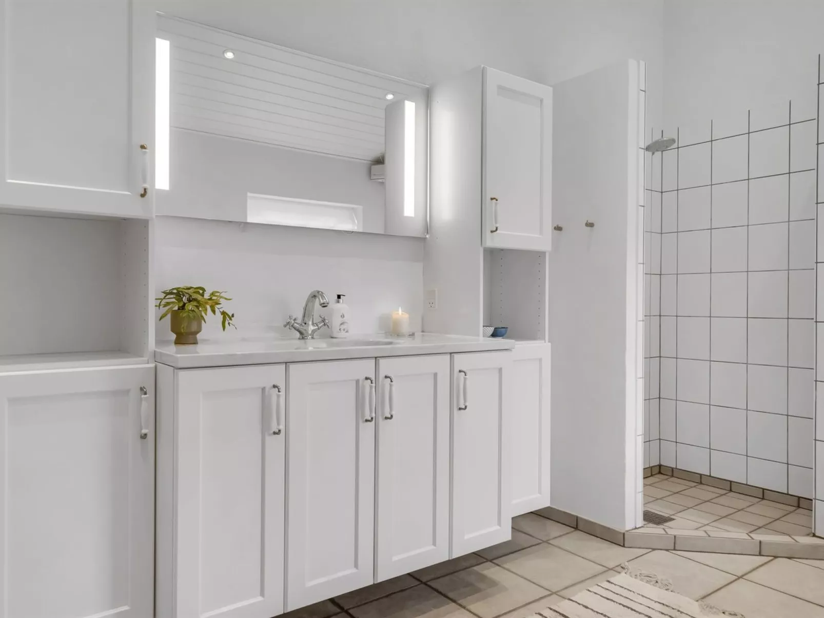 "Alde" - 150m from the sea-Inside