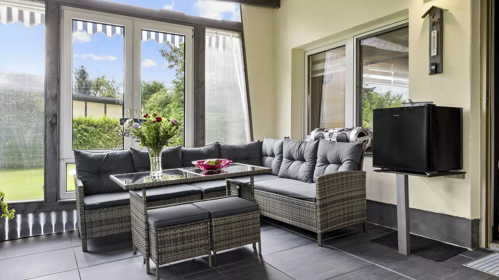 Nelson-Terrace balcony