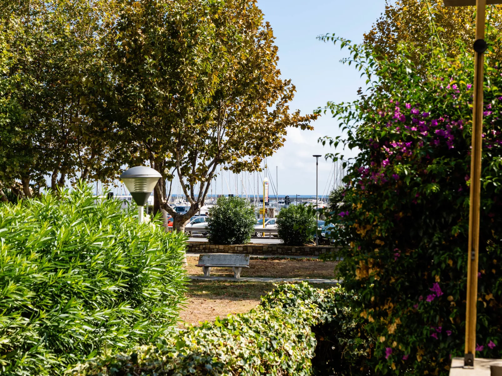 Due passi dal mare-Draußen