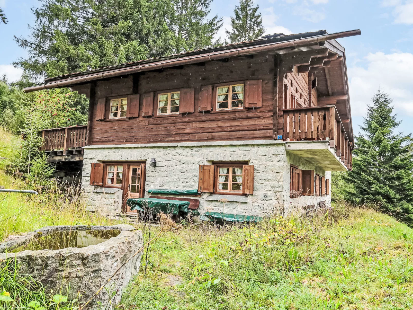 Rodas Soura 5-Draußen