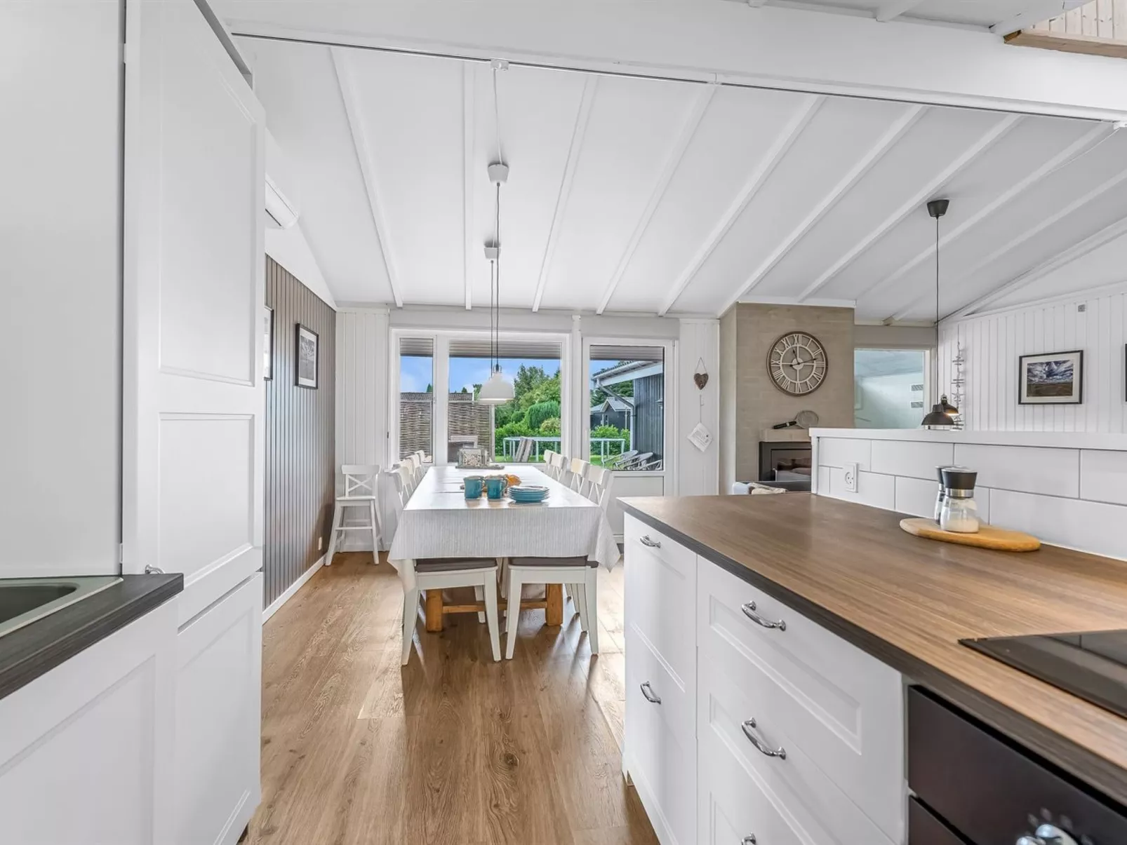 "Effy" - 600m from the sea-Drinnen