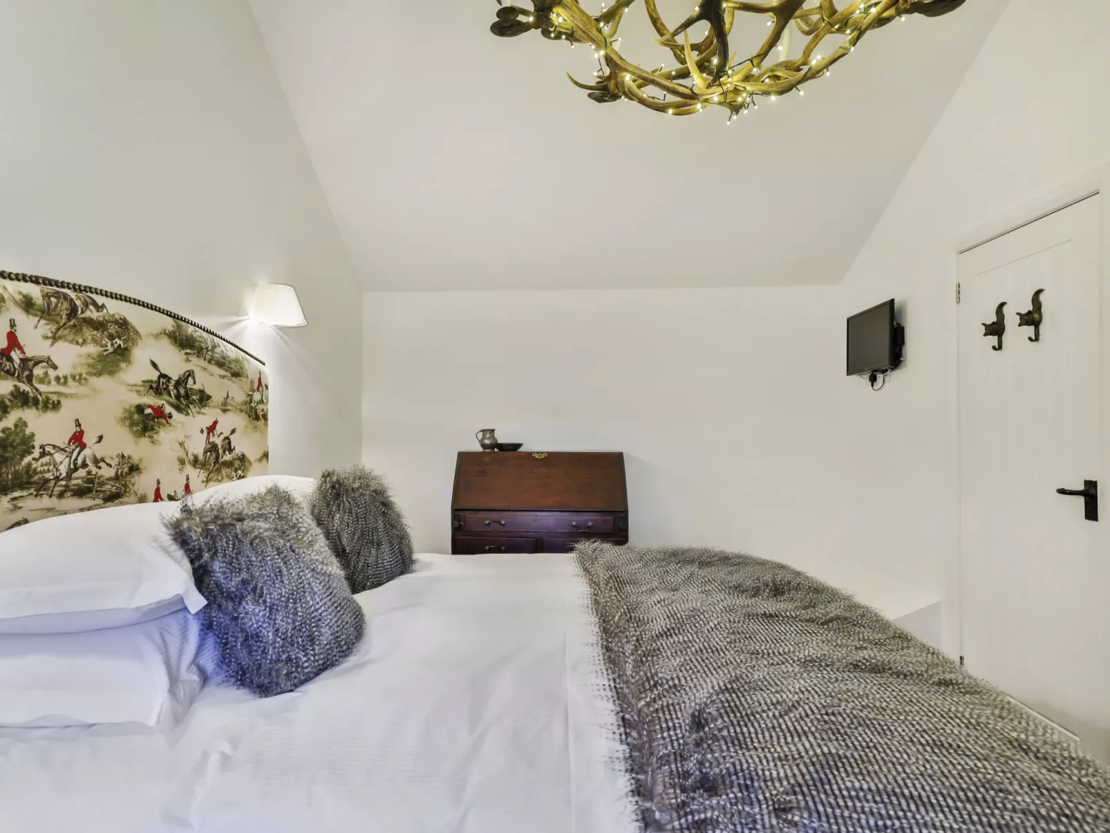 Middle Warble Stables-Dedans