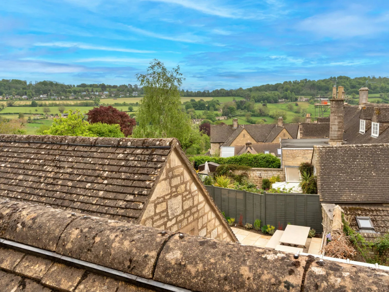 ARC Painswick-Outside