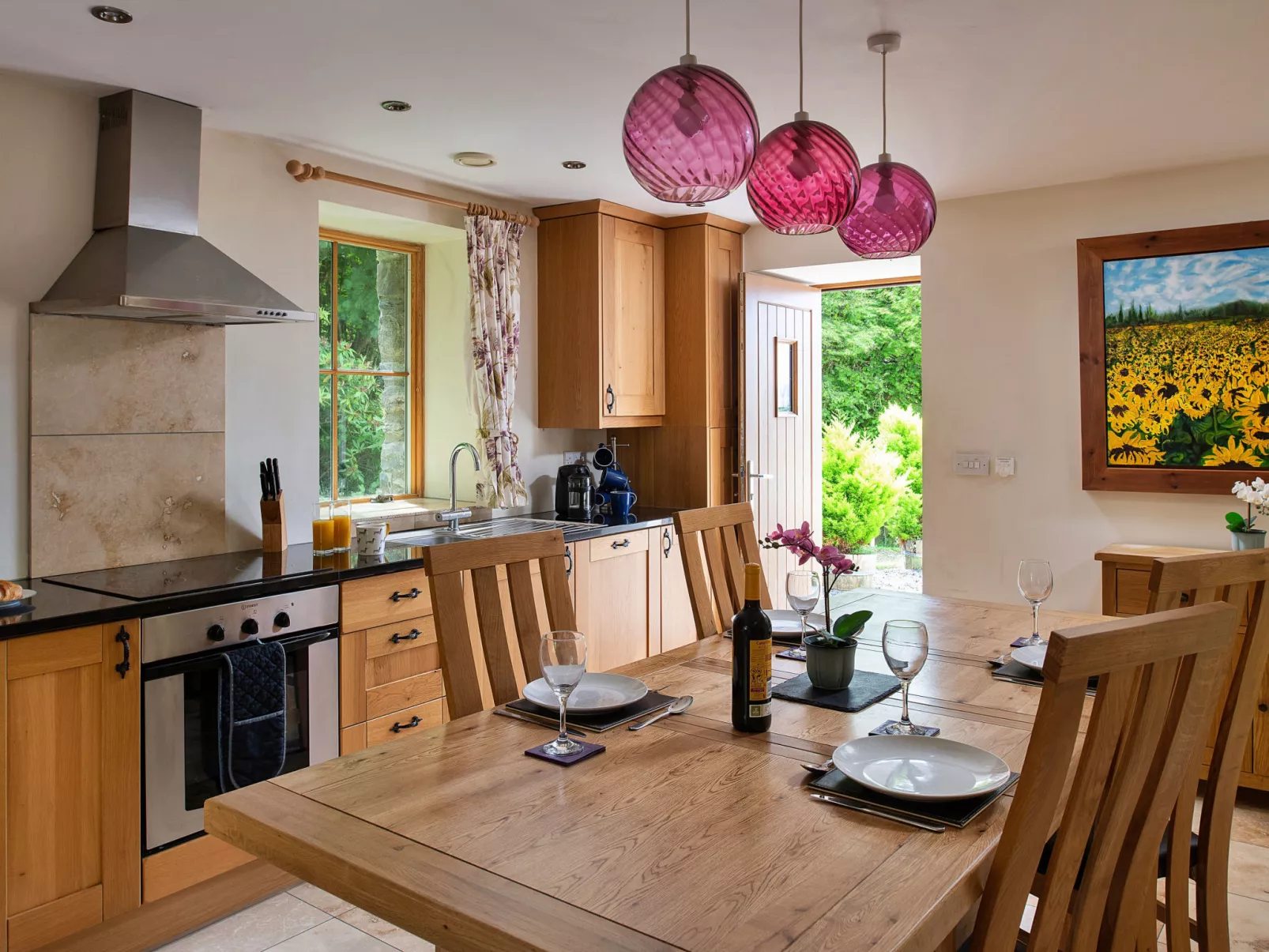 Buzzards View-Dedans