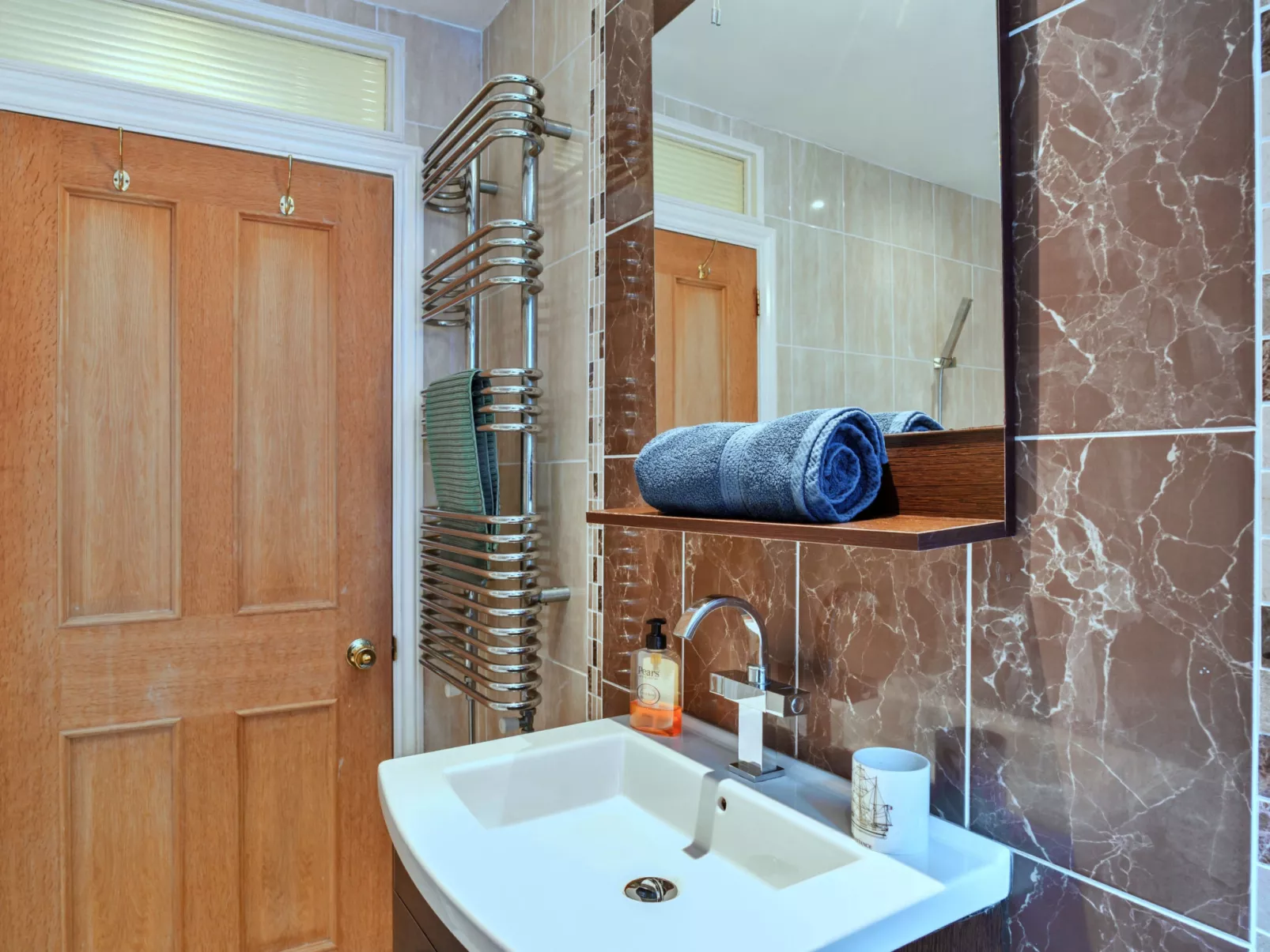 Nor Nour, Cawsand-Dedans