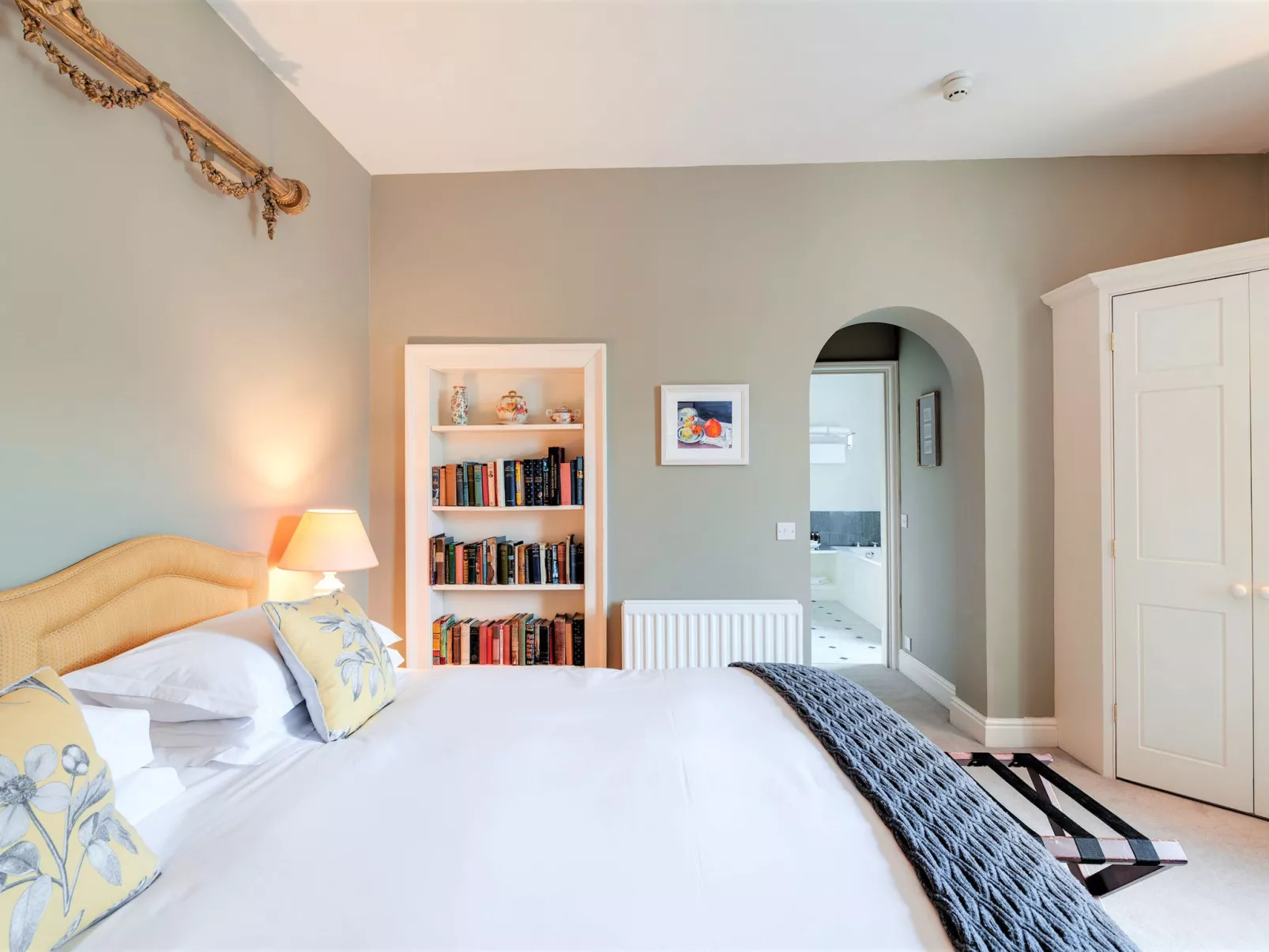 Historic Castle on River Tamar-Drinnen