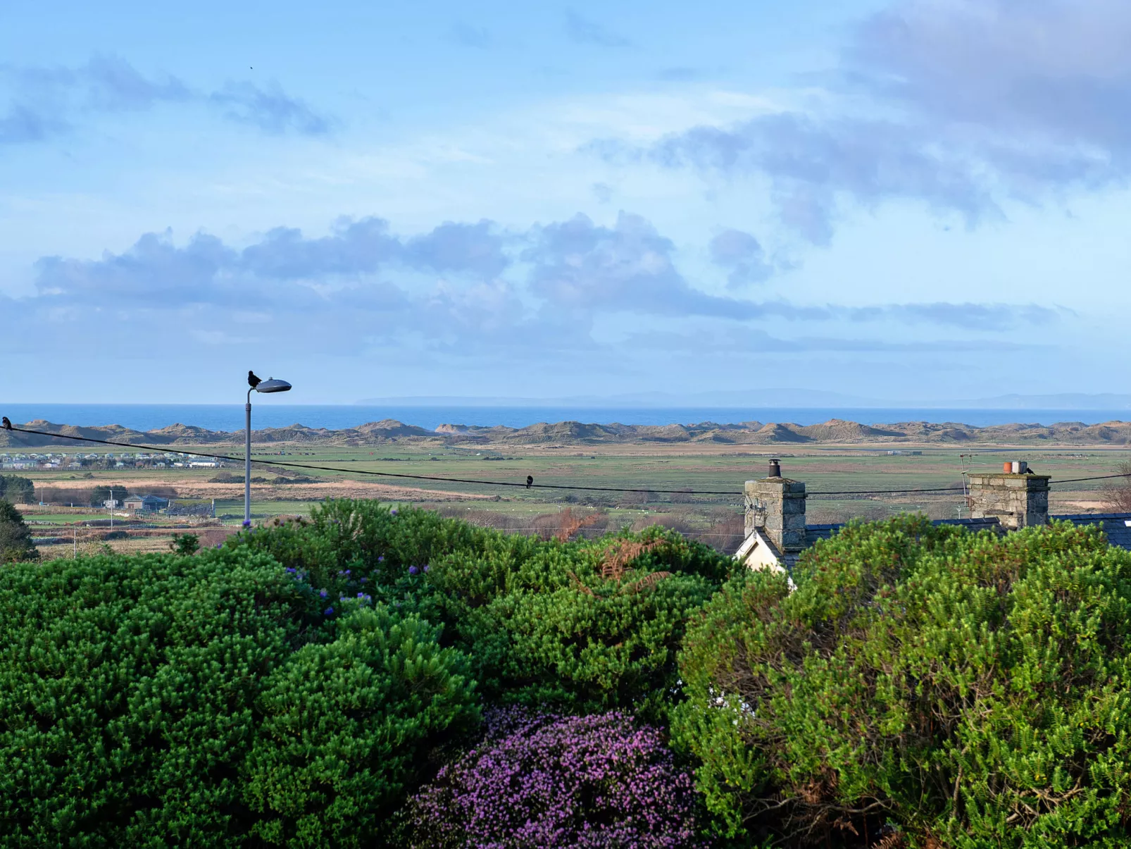 37 Bro Enddwyn-Dehors