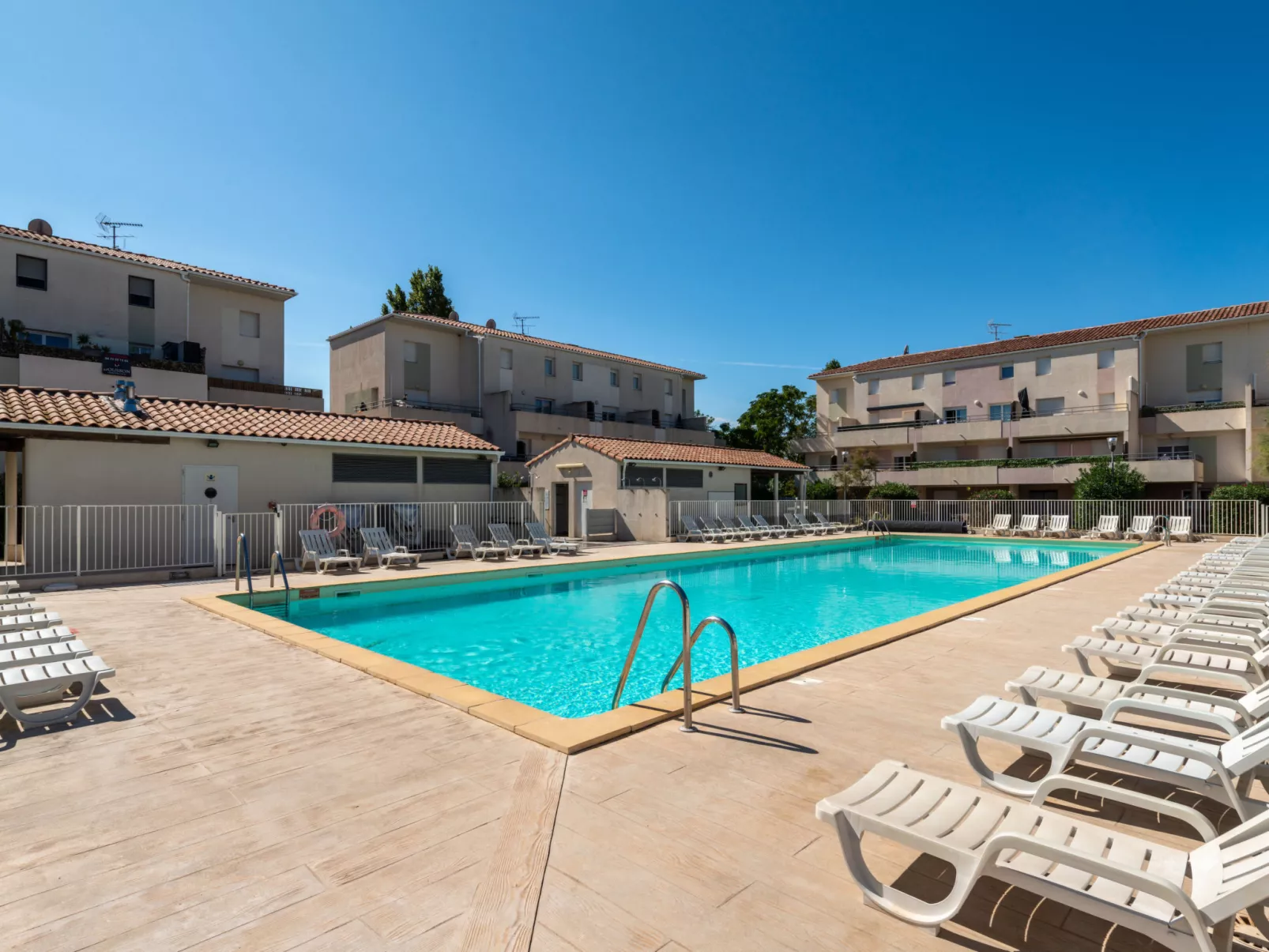 CAP CAMARGUE A-Dedans