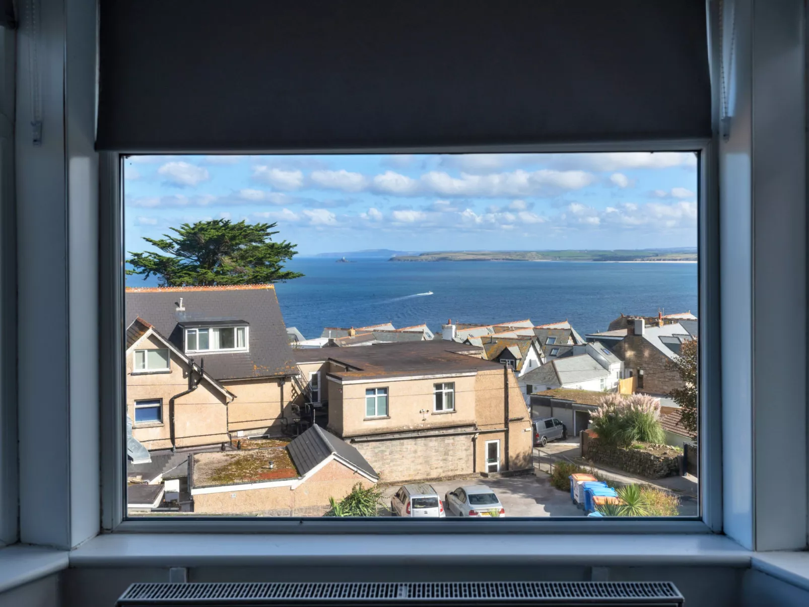 No. 6 Porthgwidden-Outside