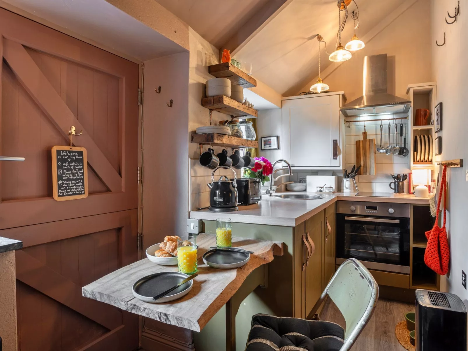 Penn an Vownder-Inside