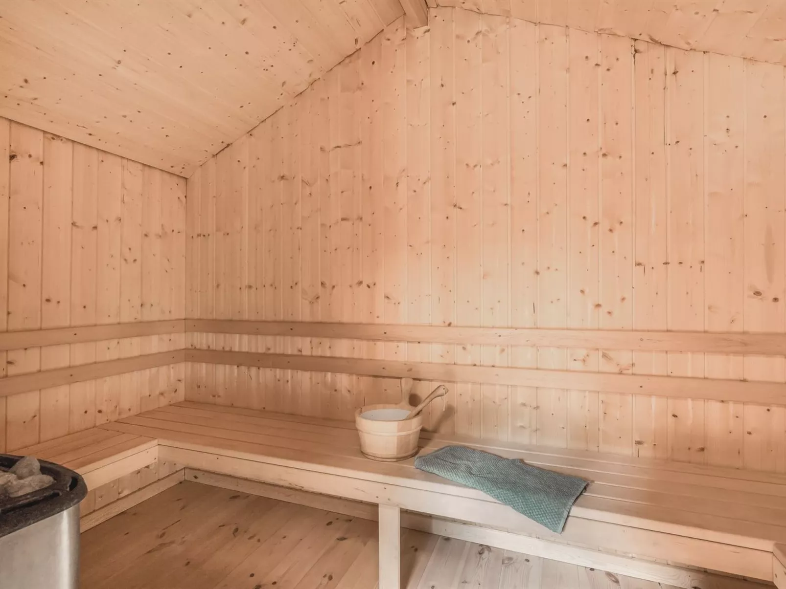 "Velika" - 300m to the fjord-Inside