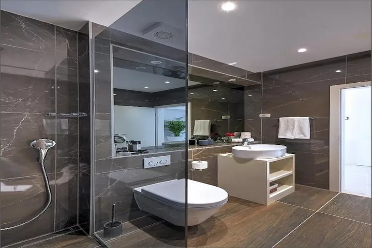 Deluxe Double Room with Double Bed and Balcony (3)-Badezimmer