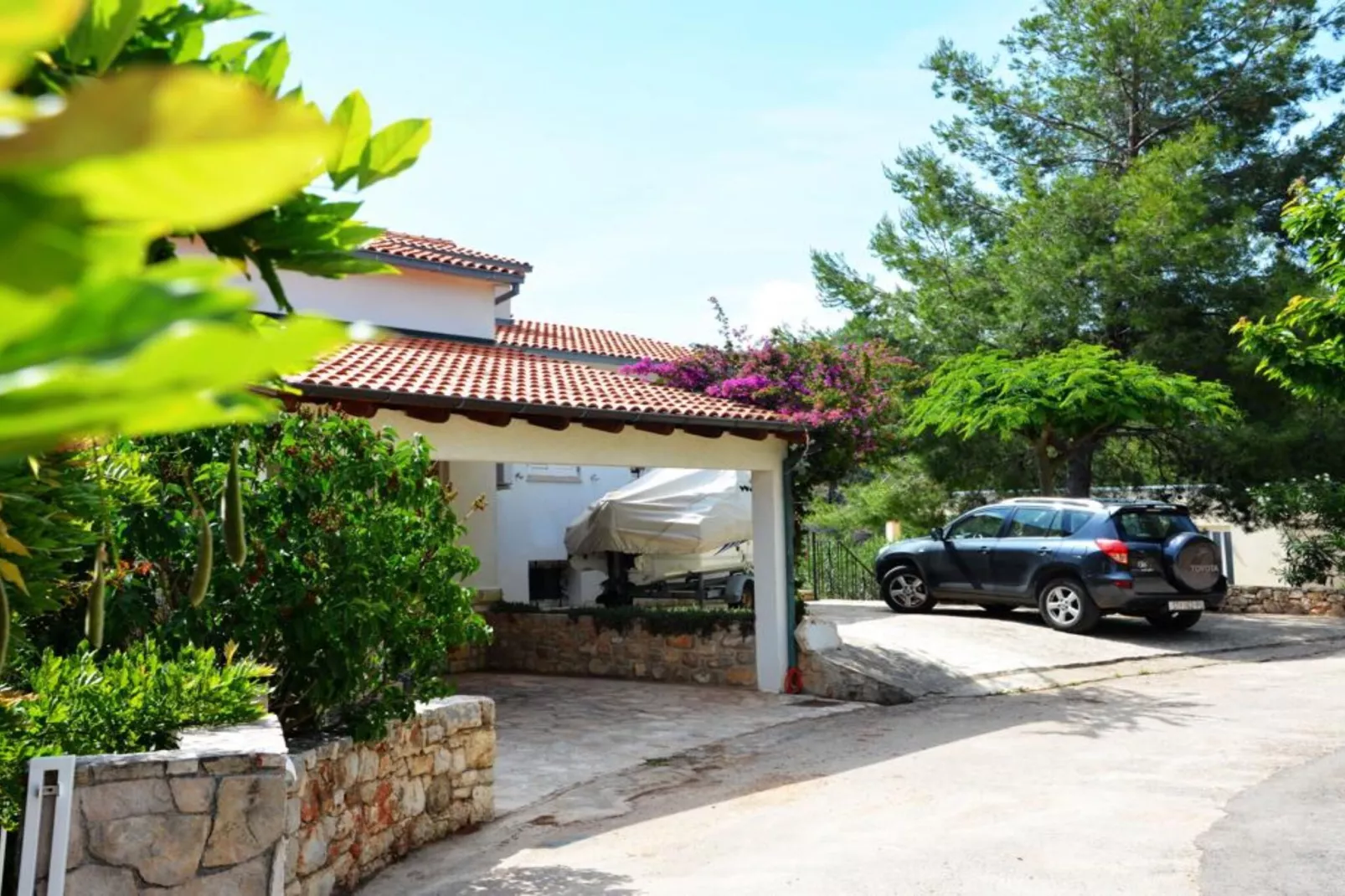 Two-Bedroom Apartment (Kadulja)-Outdoor